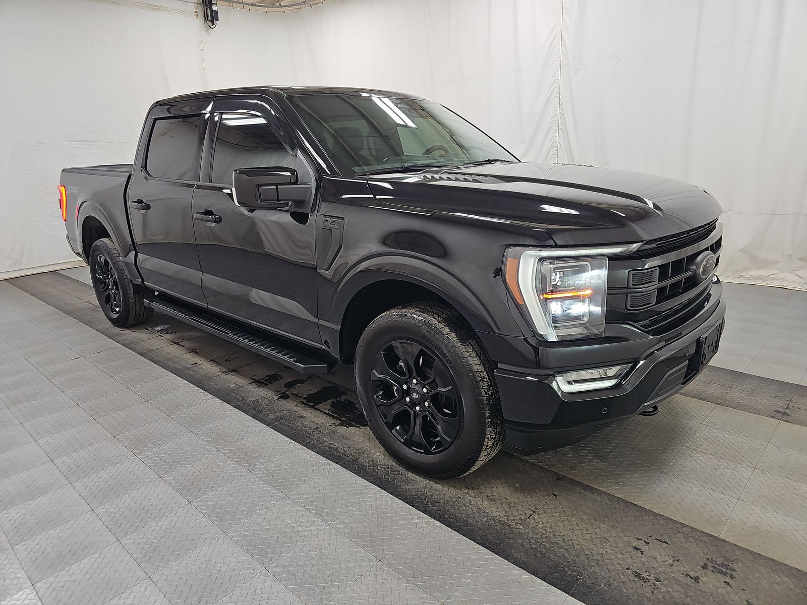 2023 Ford F-150 Lariat AWD