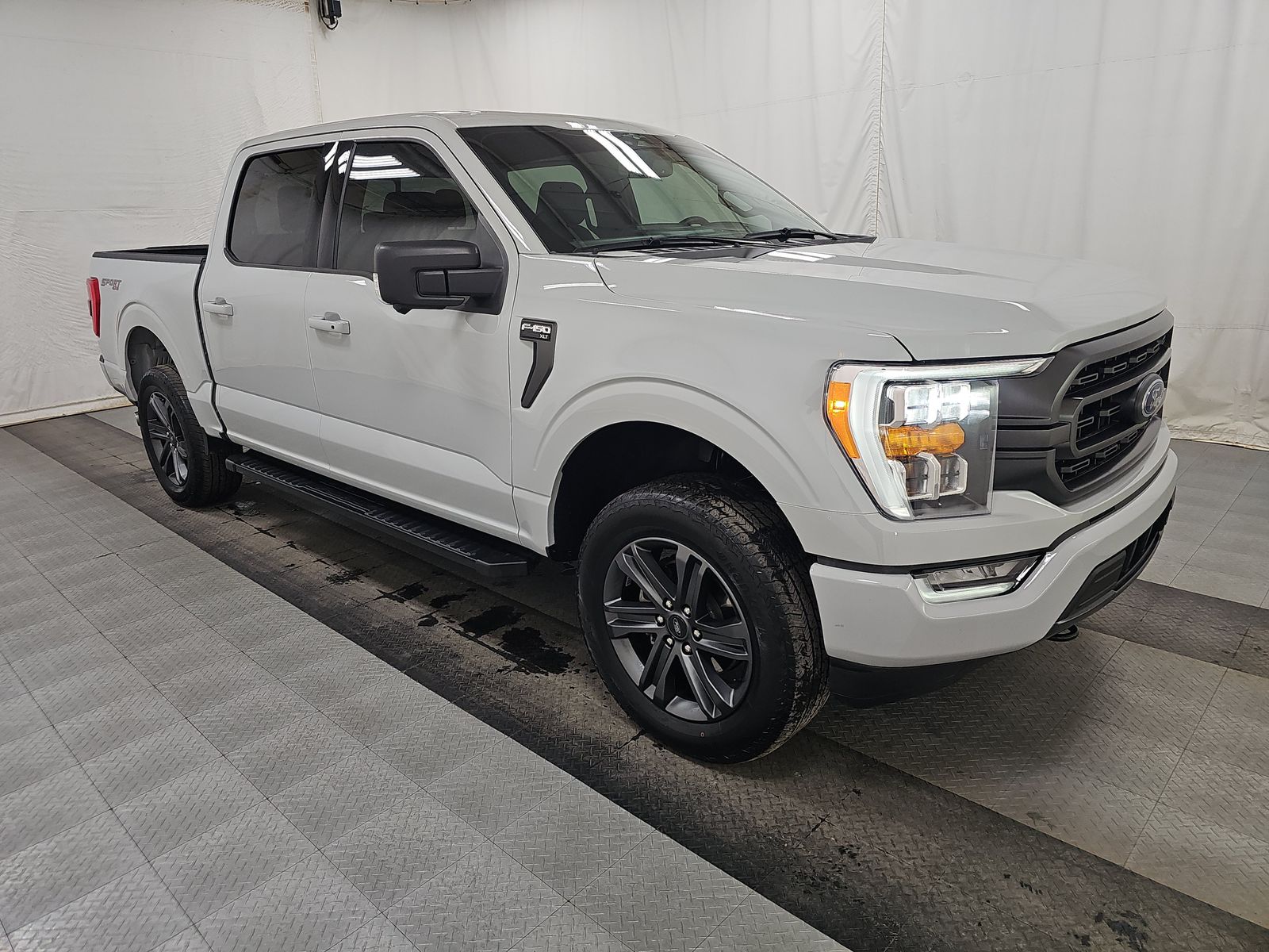 2023 Ford F-150 XLT AWD
