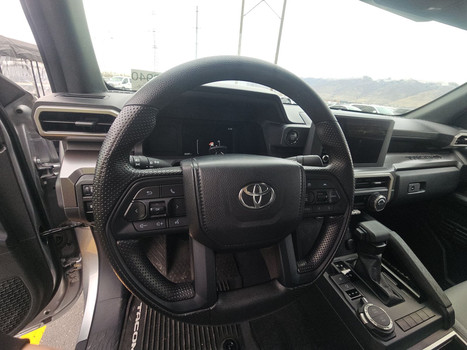 2024 Toyota Tacoma SR5 AWD