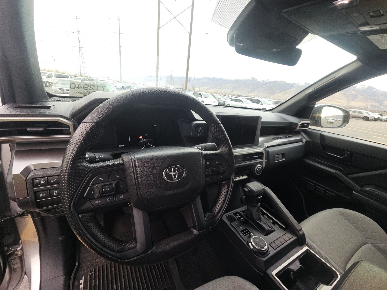 2024 Toyota Tacoma SR5 AWD