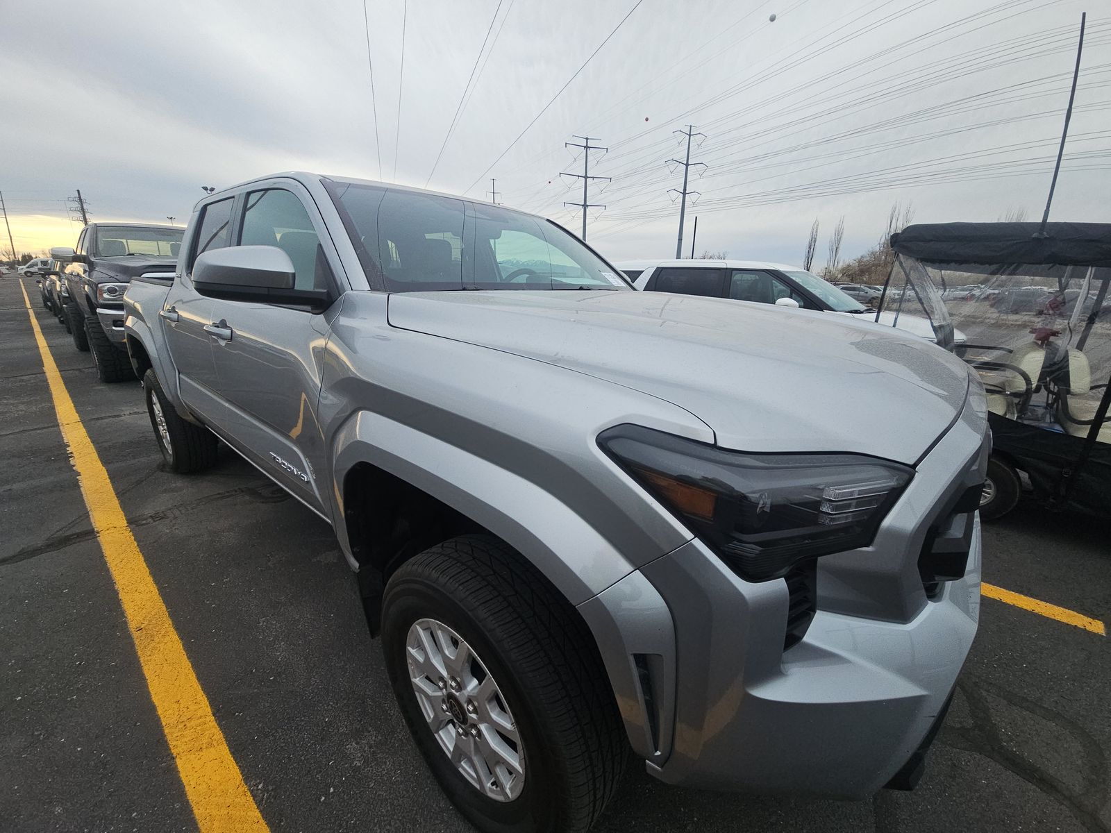 2024 Toyota Tacoma SR5 AWD