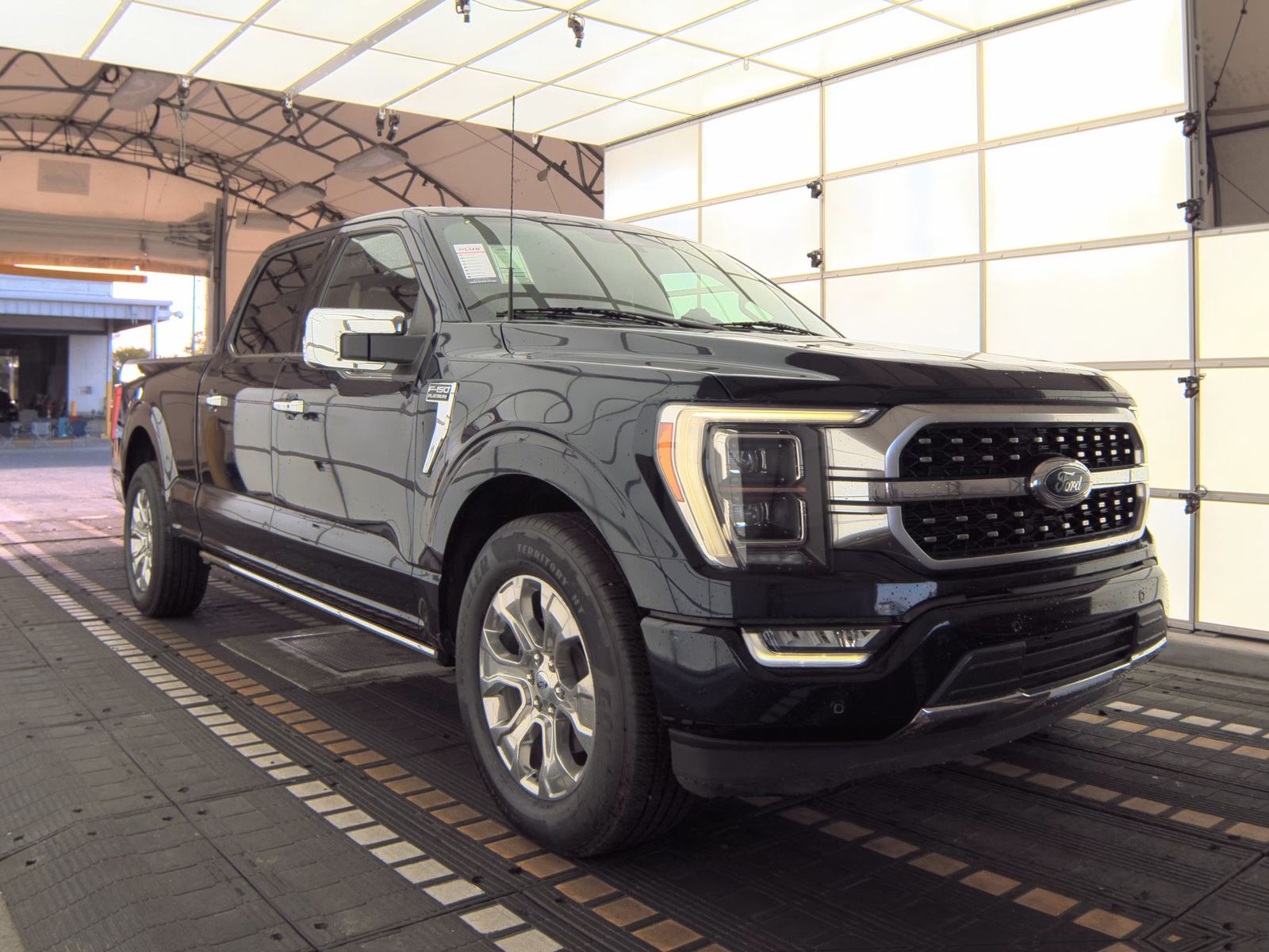 2023 Ford F-150 Platinum RWD