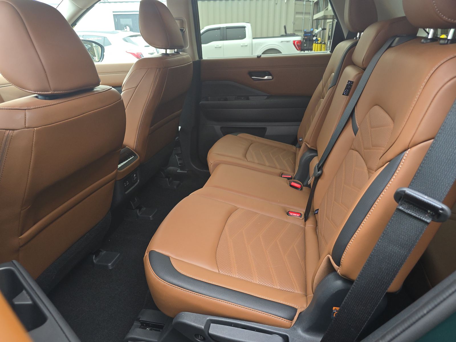 2024 Nissan Pathfinder Platinum AWD