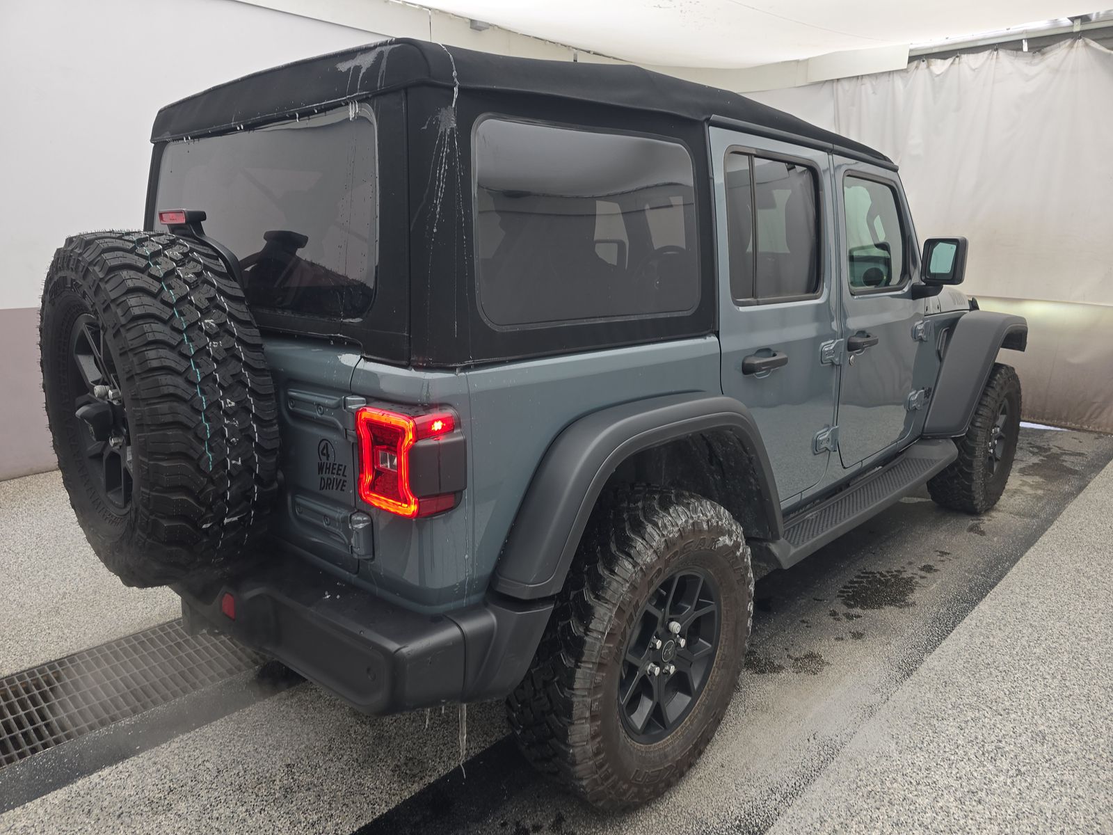 2024 Jeep Wrangler Willys AWD