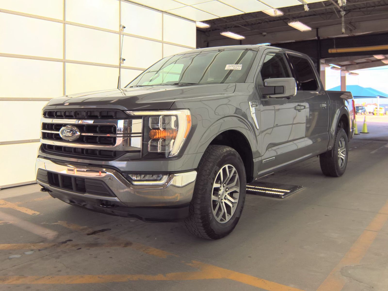 2022 Ford F-150 Hybrid Lariat AWD