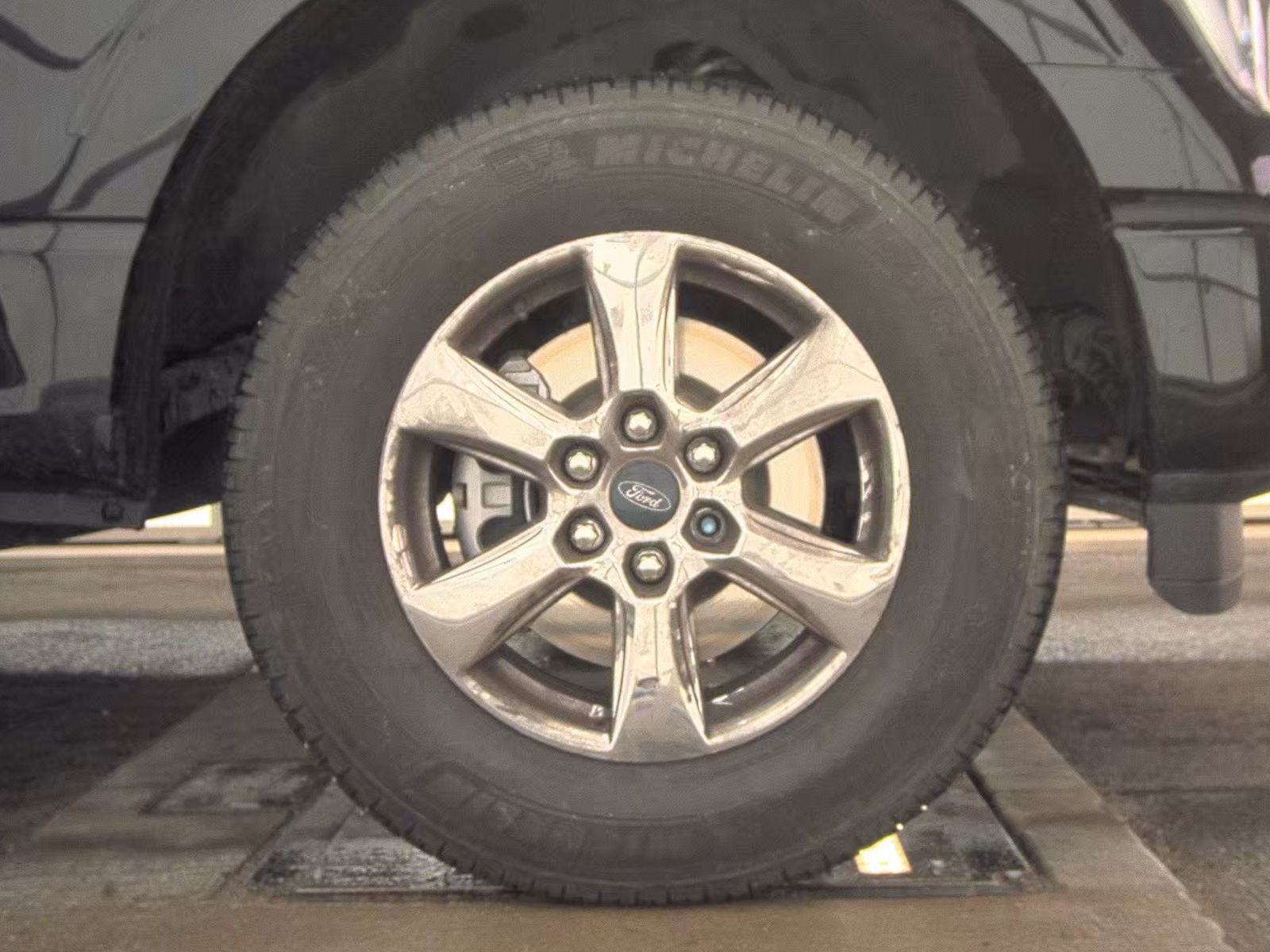 2023 Ford F-150 Lariat AWD