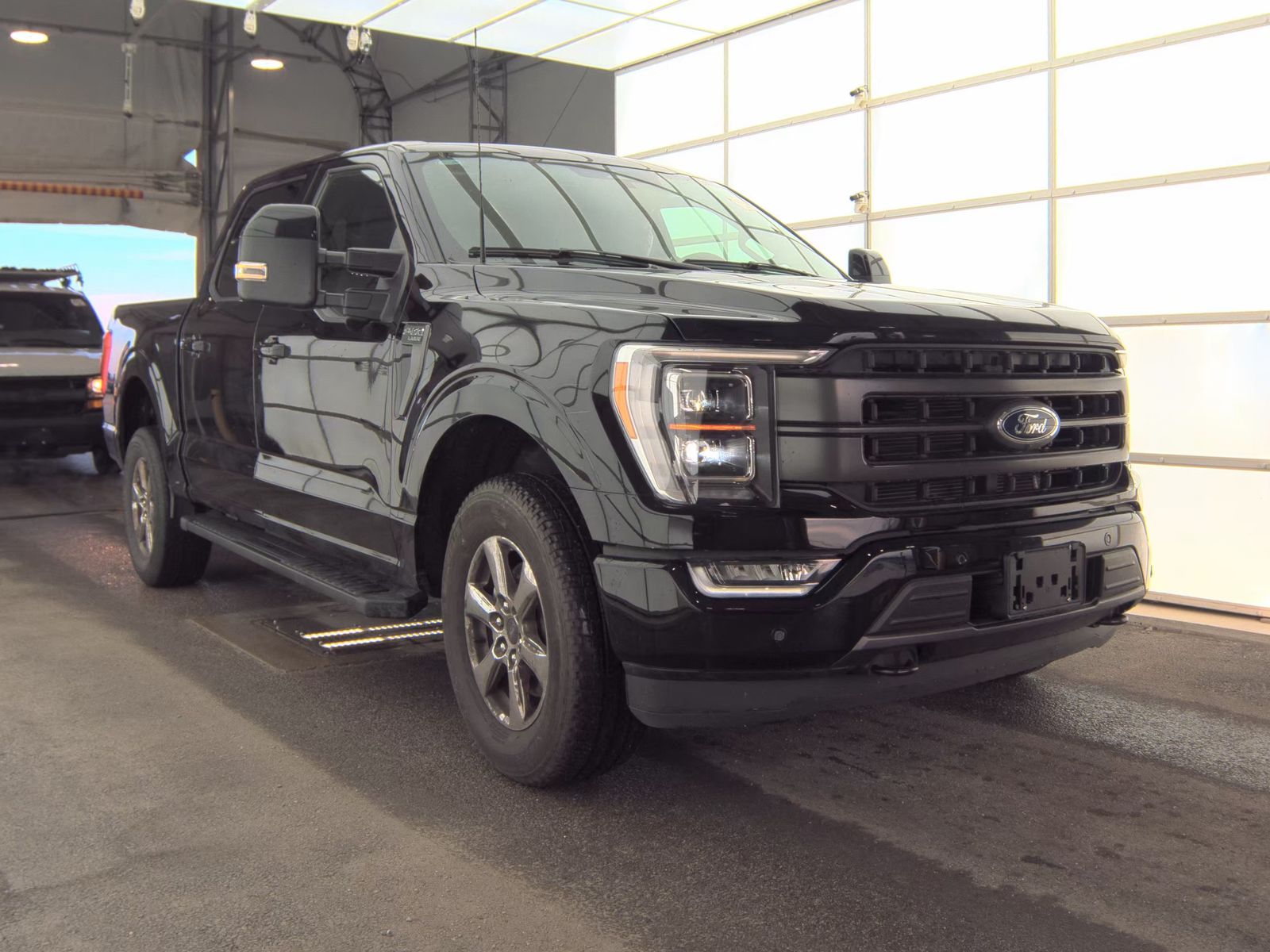 2023 Ford F-150 Lariat AWD