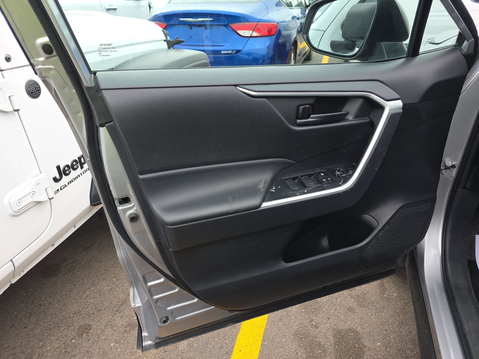 2024 Toyota RAV4 LE AWD