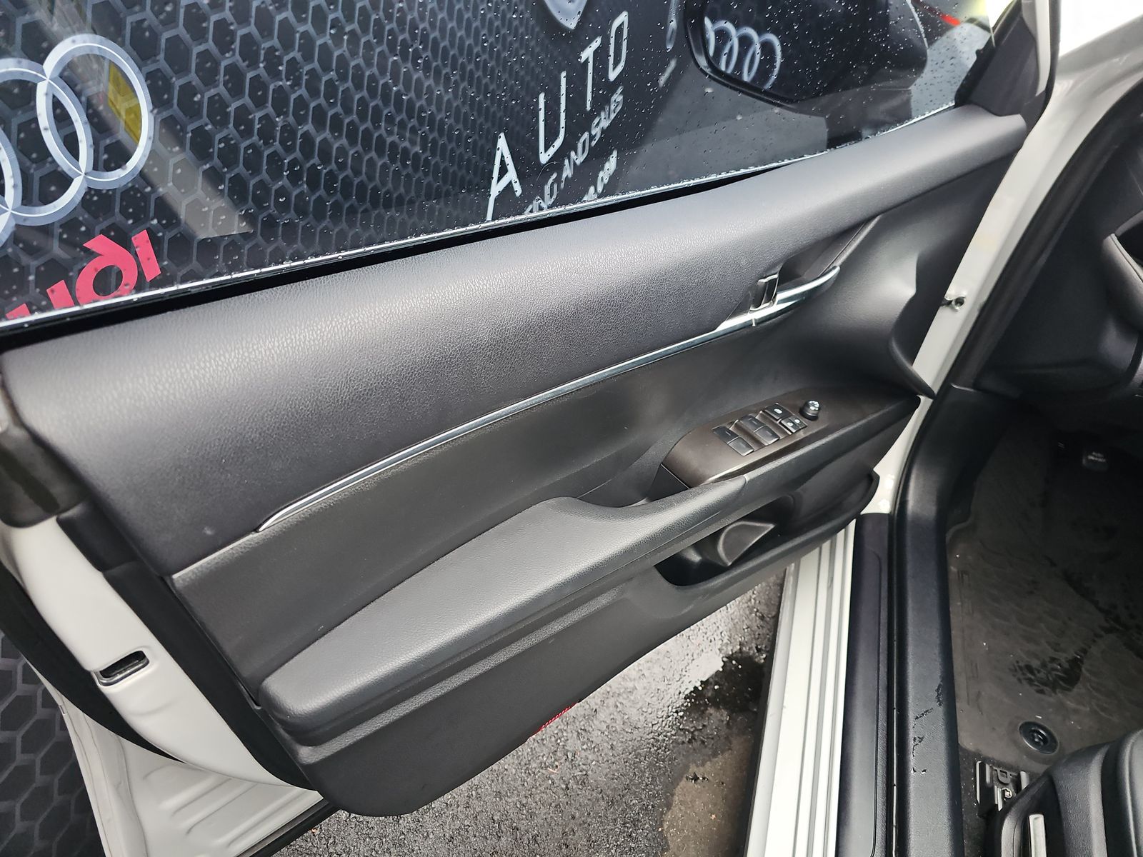 2024 Toyota Camry SE FWD