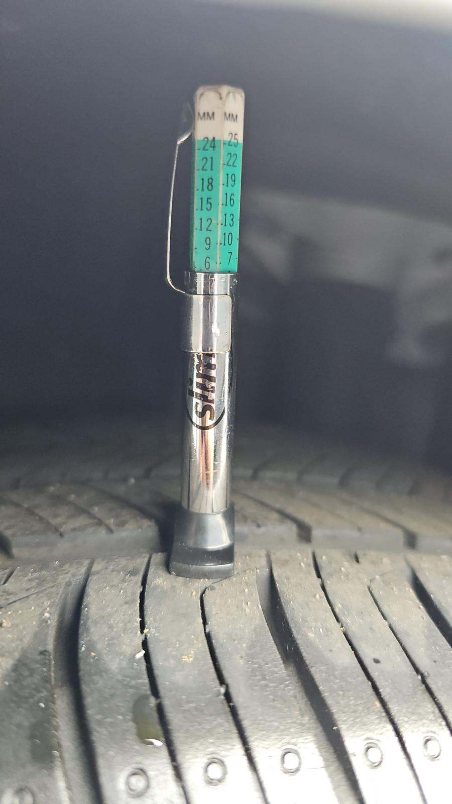 2024 Toyota Camry SE FWD