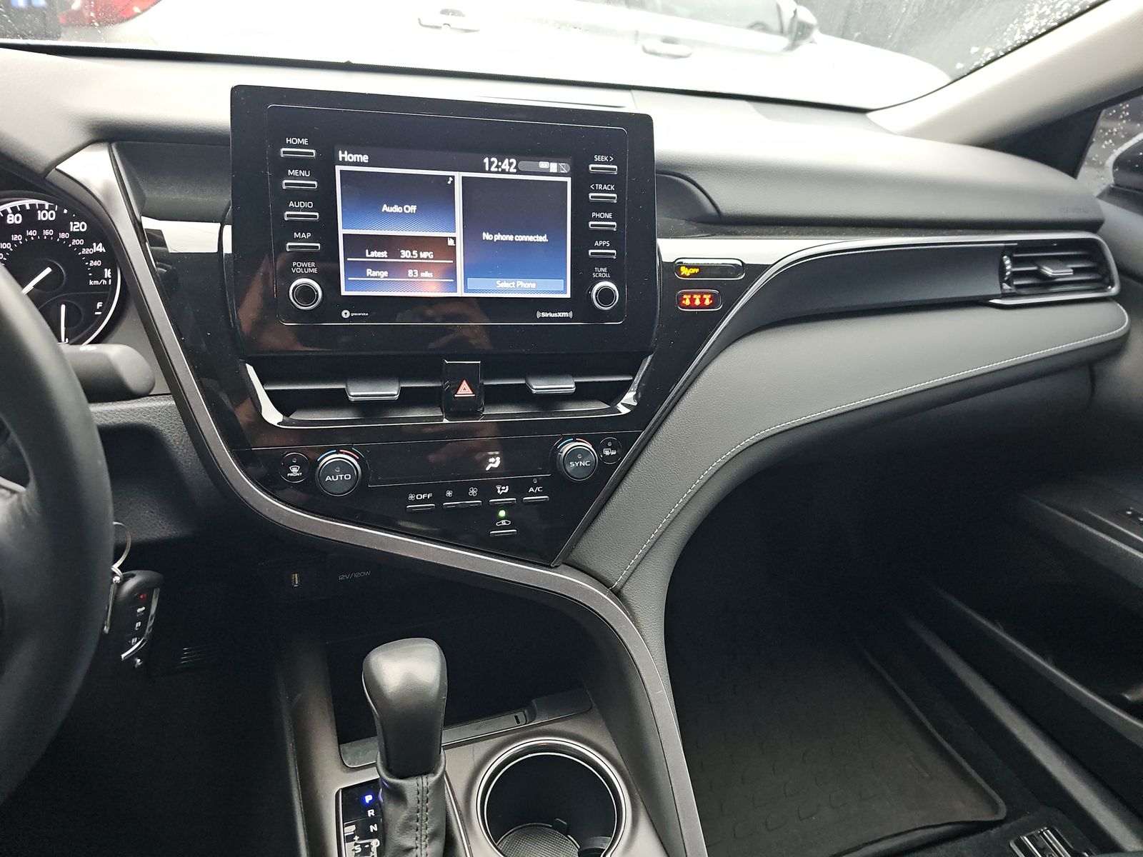 2024 Toyota Camry SE FWD