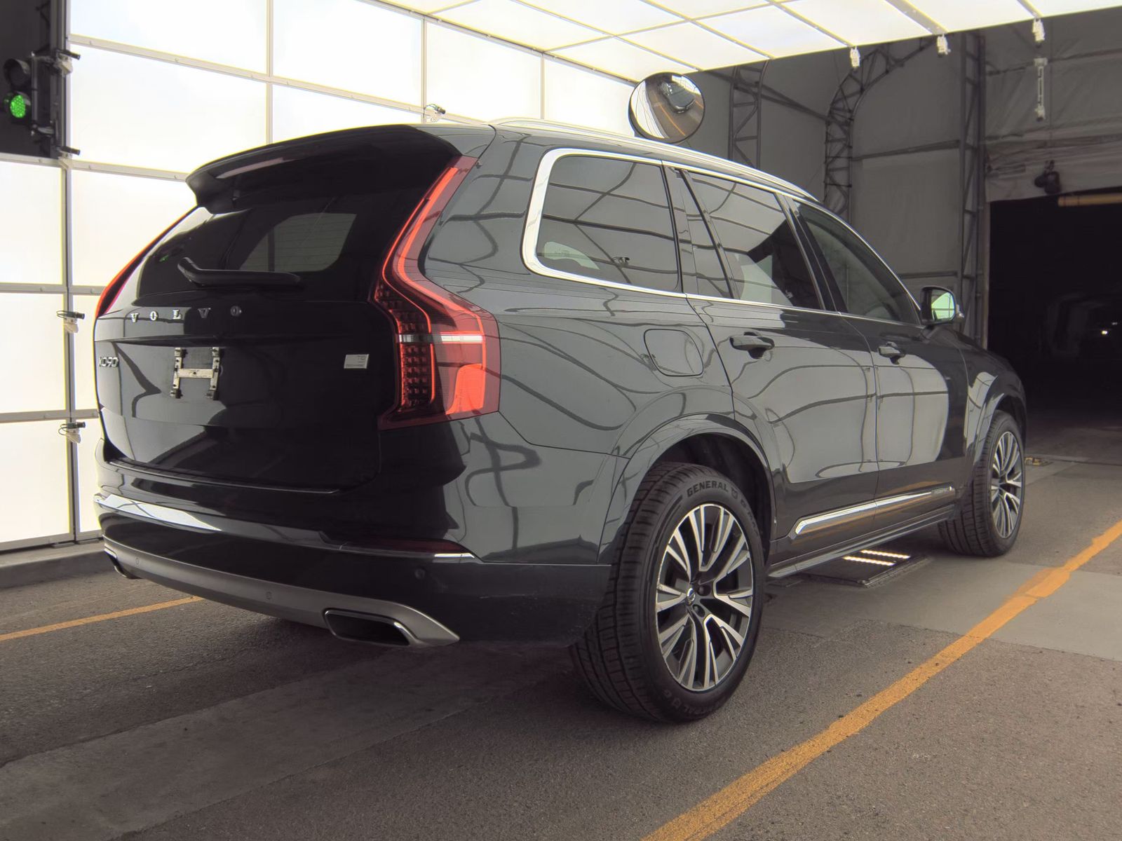 2021 Volvo XC90 Recharge T8 Inscription Expression AWD