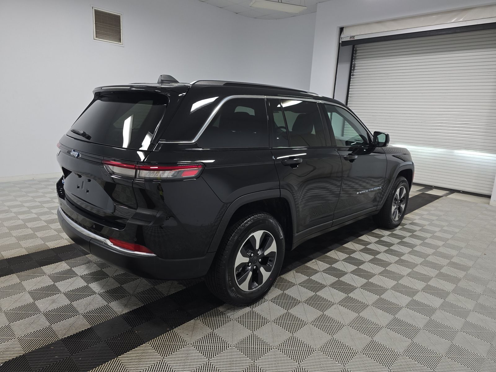 2025 Jeep Grand Cherokee 4xe AWD