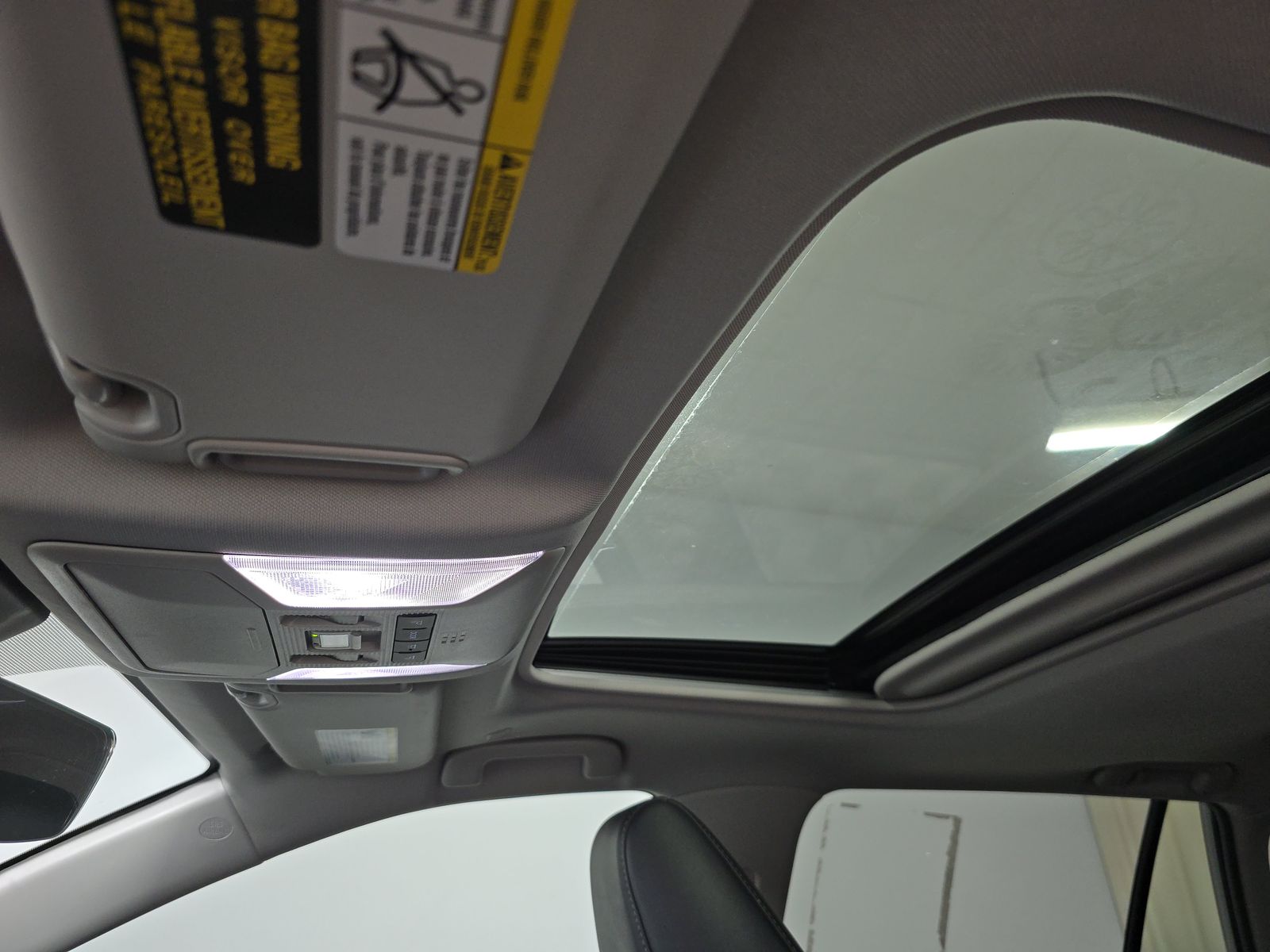 2024 Toyota RAV4 XLE Premium FWD