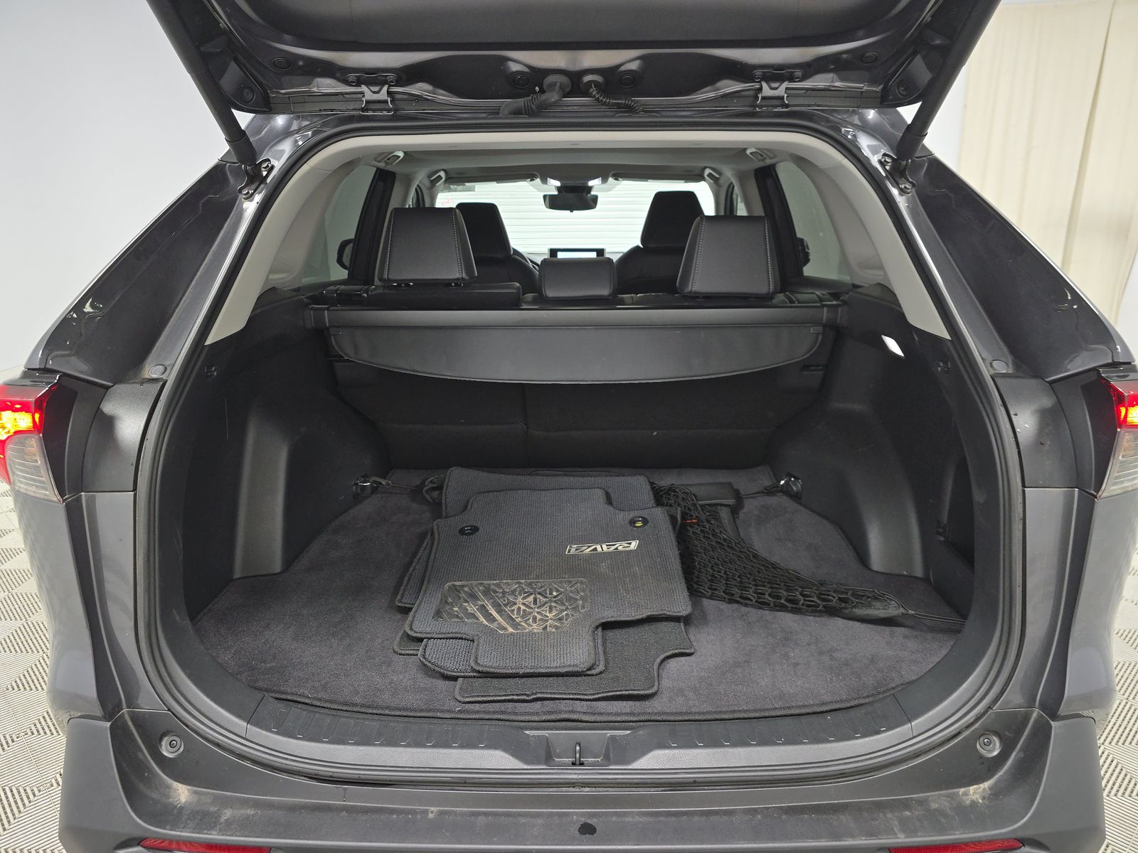 2024 Toyota RAV4 XLE Premium FWD