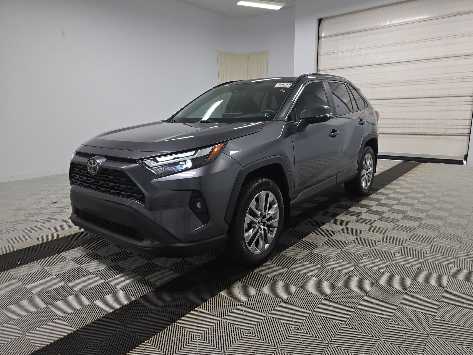 2024 Toyota RAV4 XLE Premium FWD
