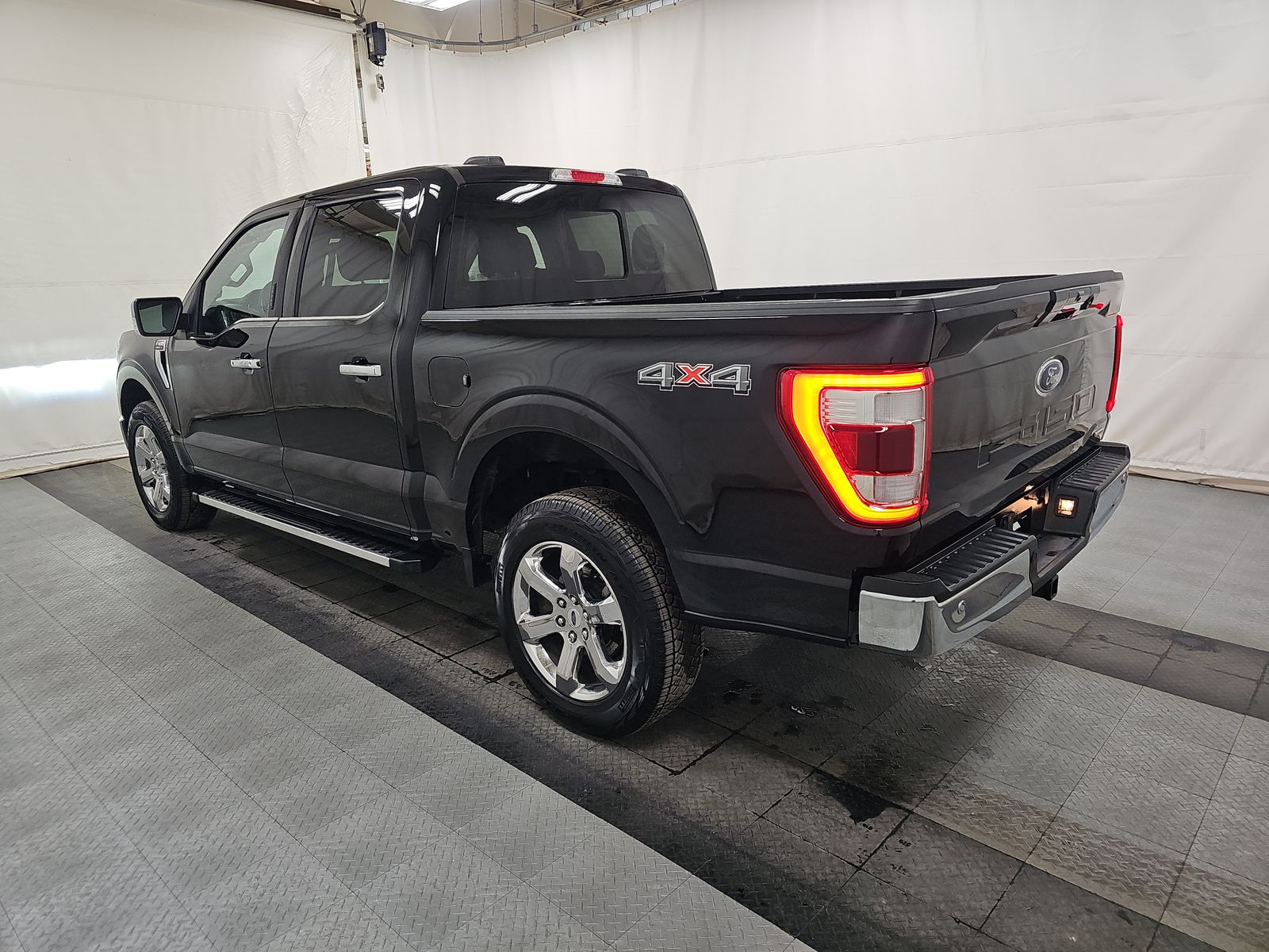 2023 Ford F-150 Lariat AWD