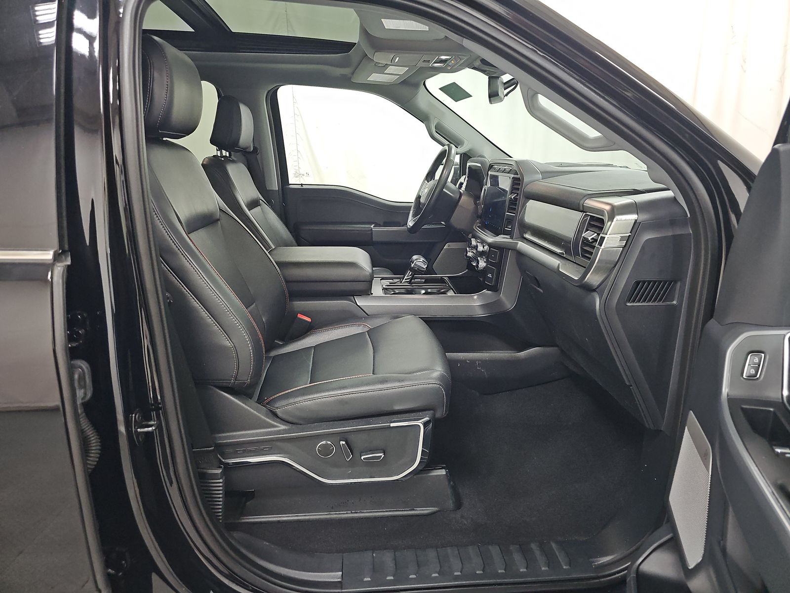 2023 Ford F-150 Lariat AWD