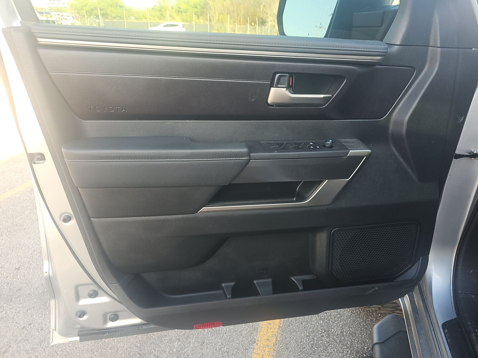 2024 Toyota Tundra SR5 AWD