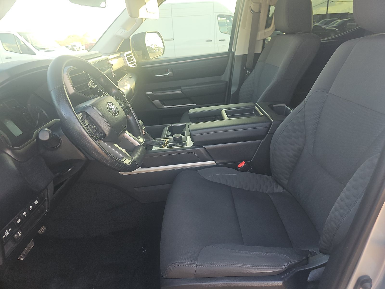 2024 Toyota Tundra SR5 AWD