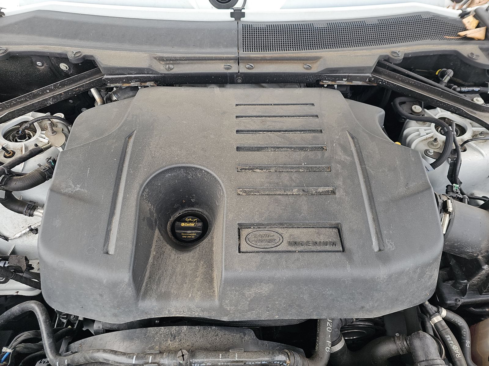 2024 Land Rover Defender 130 X-Dynamic SE AWD