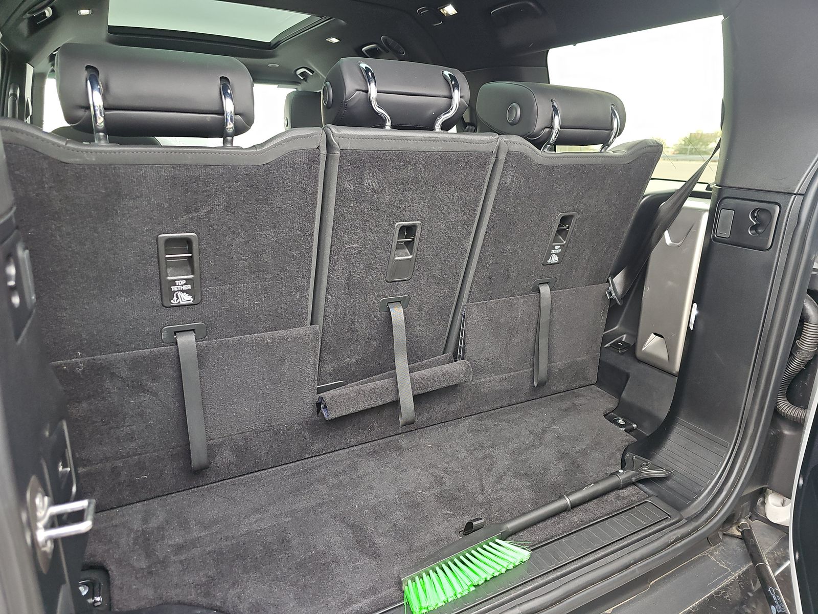 2024 Land Rover Defender 130 X-Dynamic SE AWD