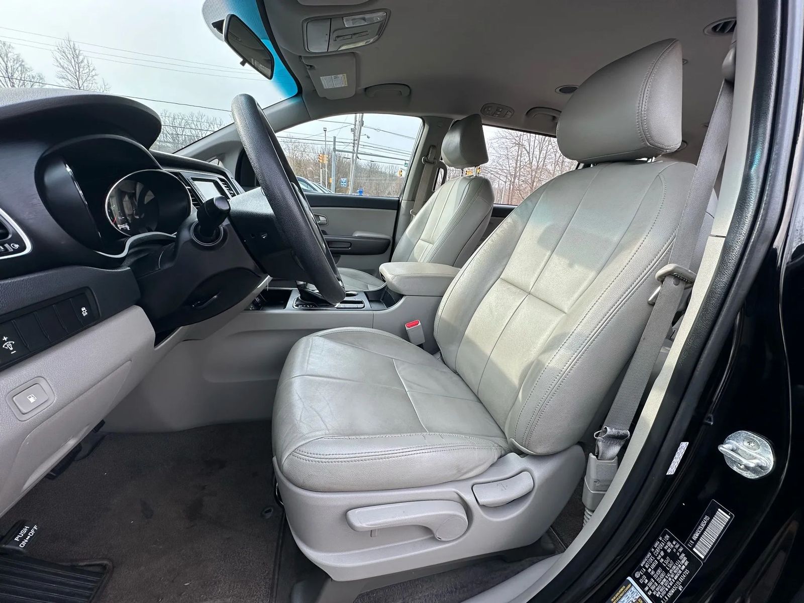 2020 Kia Sedona L FWD