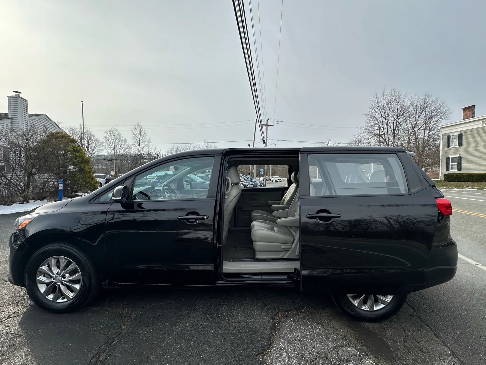 2020 Kia Sedona L FWD