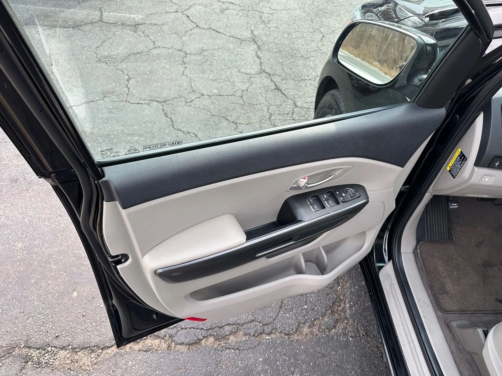 2020 Kia Sedona L FWD