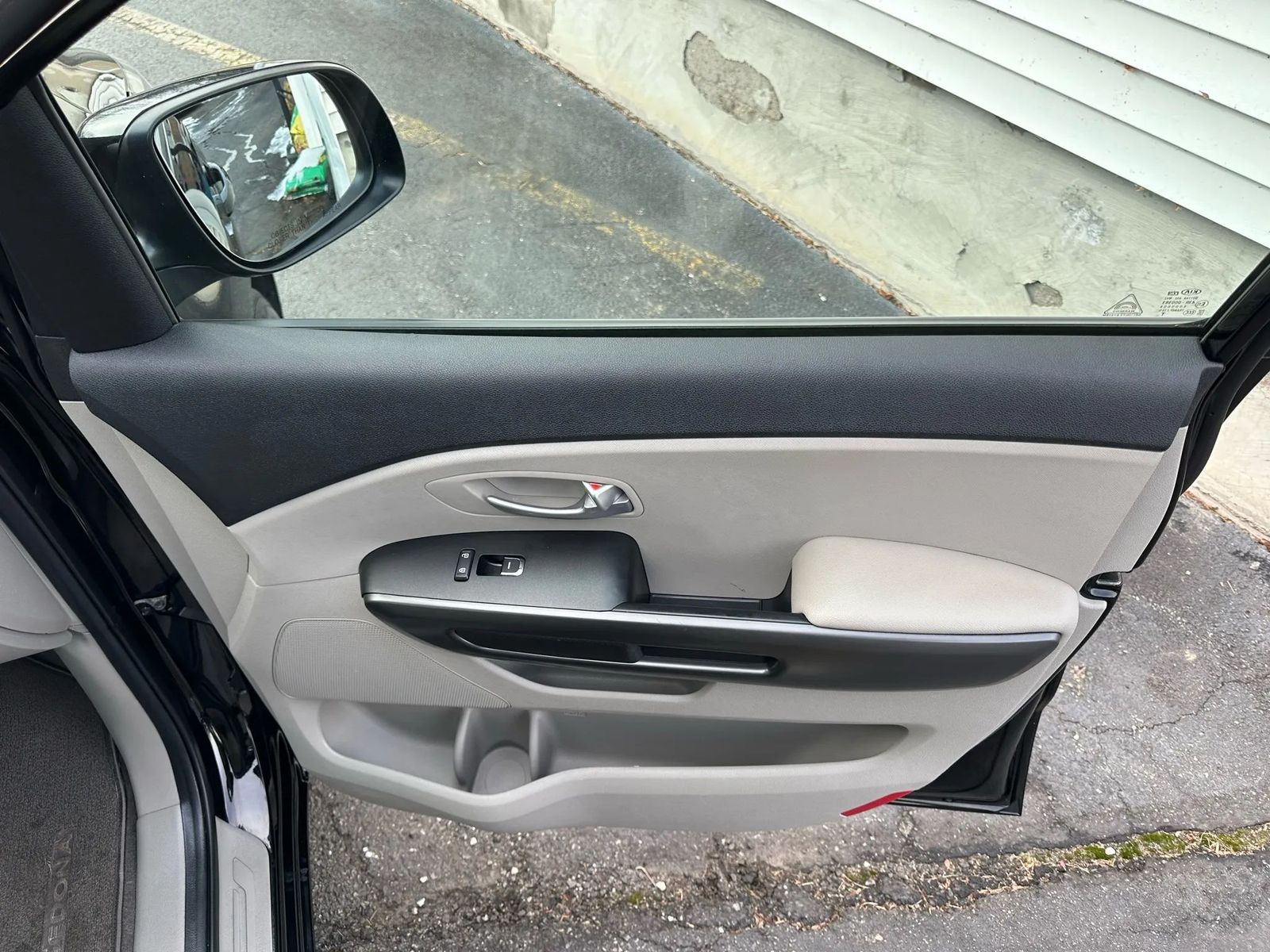 2020 Kia Sedona L FWD