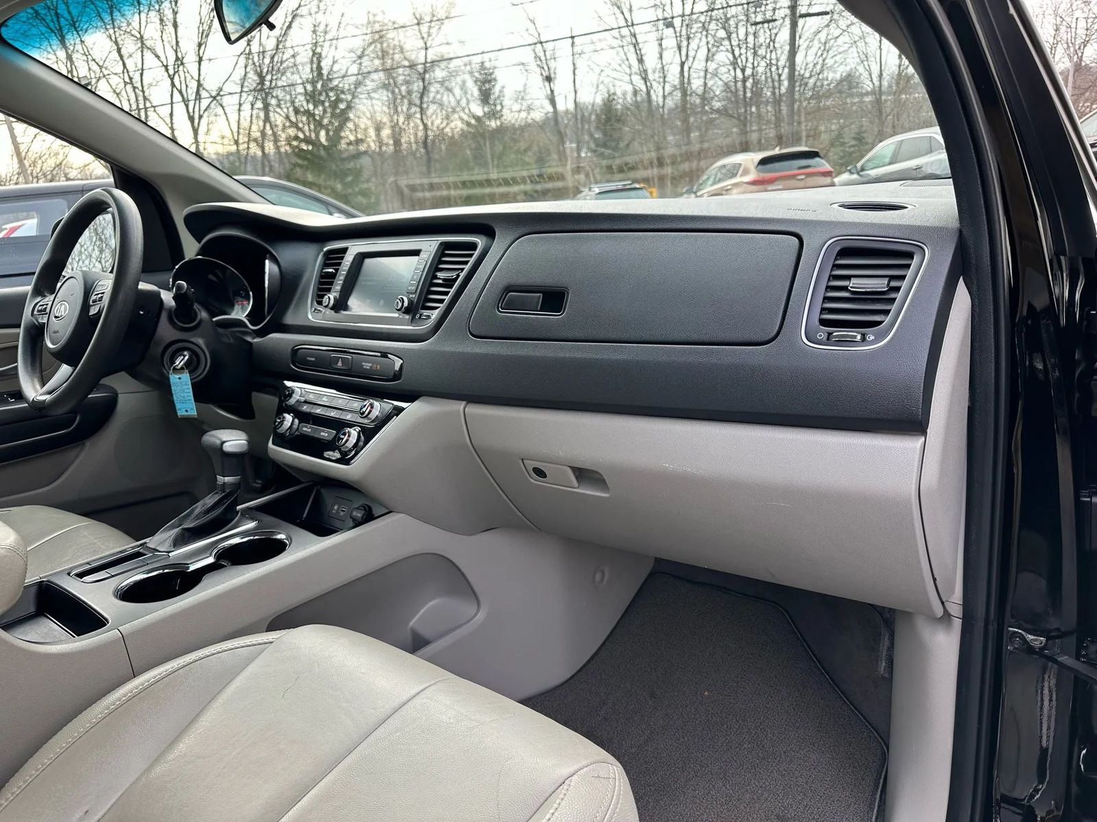 2020 Kia Sedona L FWD