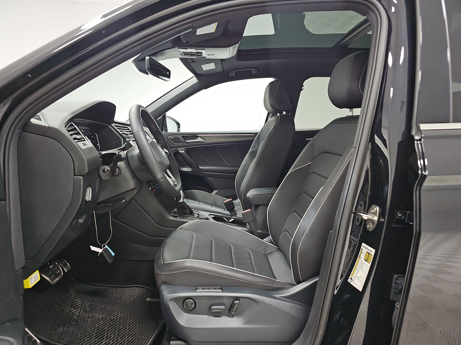 2024 Volkswagen Tiguan 2.0T SEL R-Line AWD