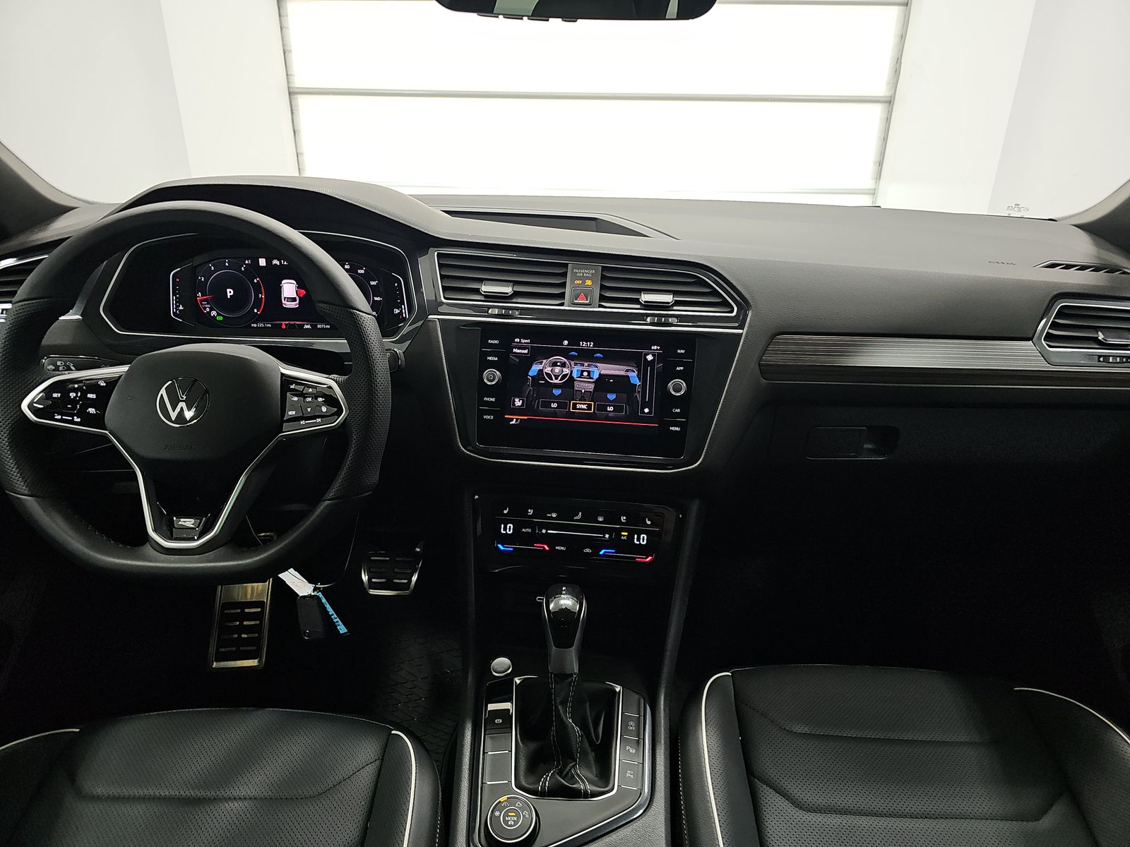 2024 Volkswagen Tiguan 2.0T SEL R-Line AWD