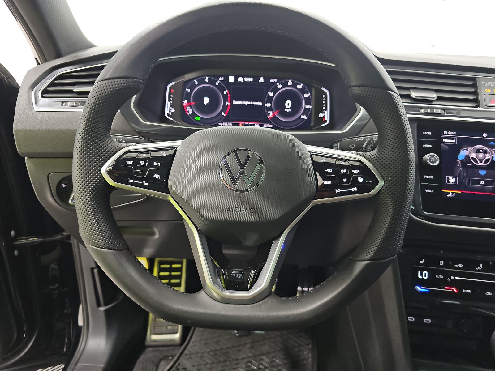 2024 Volkswagen Tiguan 2.0T SEL R-Line AWD