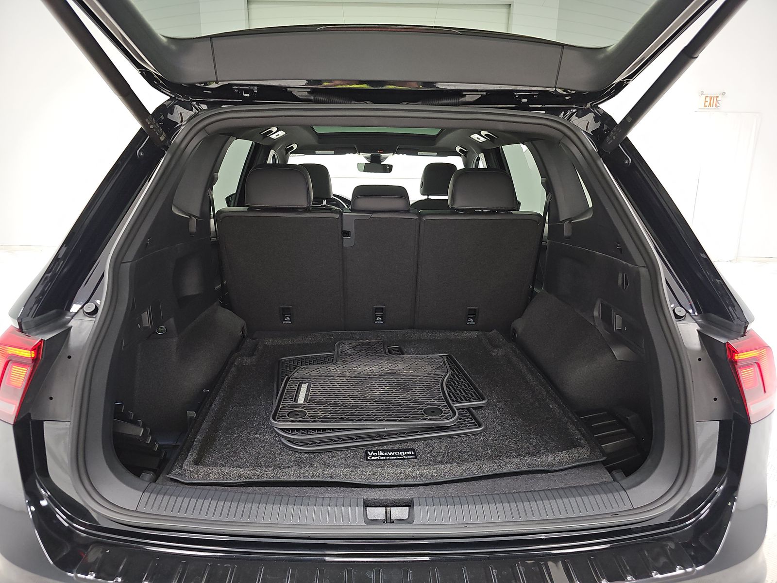 2024 Volkswagen Tiguan 2.0T SEL R-Line AWD