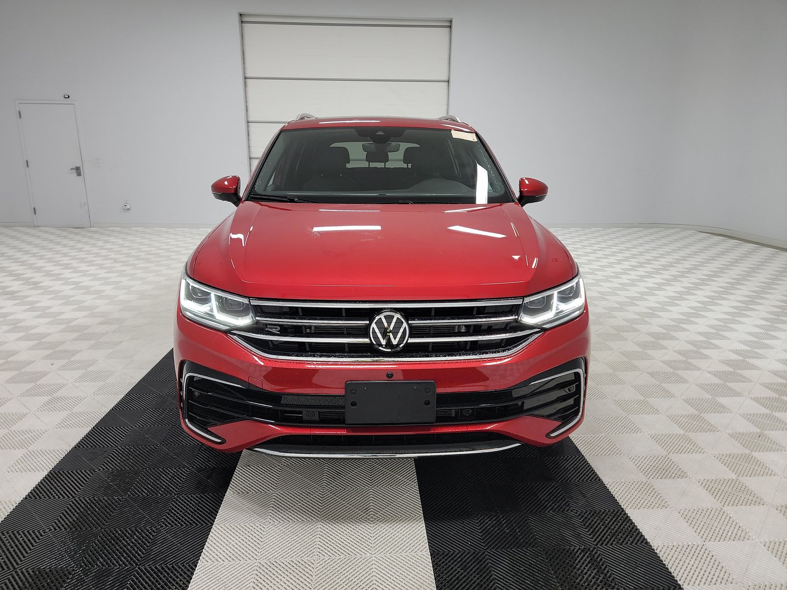 2024 Volkswagen Tiguan 2.0T SEL R-Line AWD