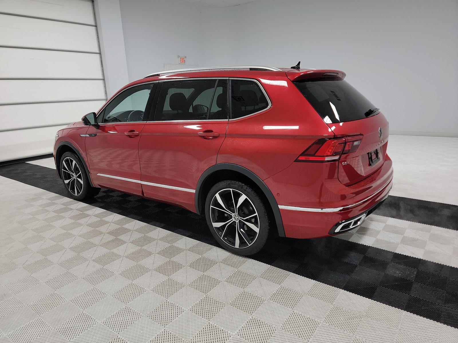 2024 Volkswagen Tiguan 2.0T SEL R-Line AWD