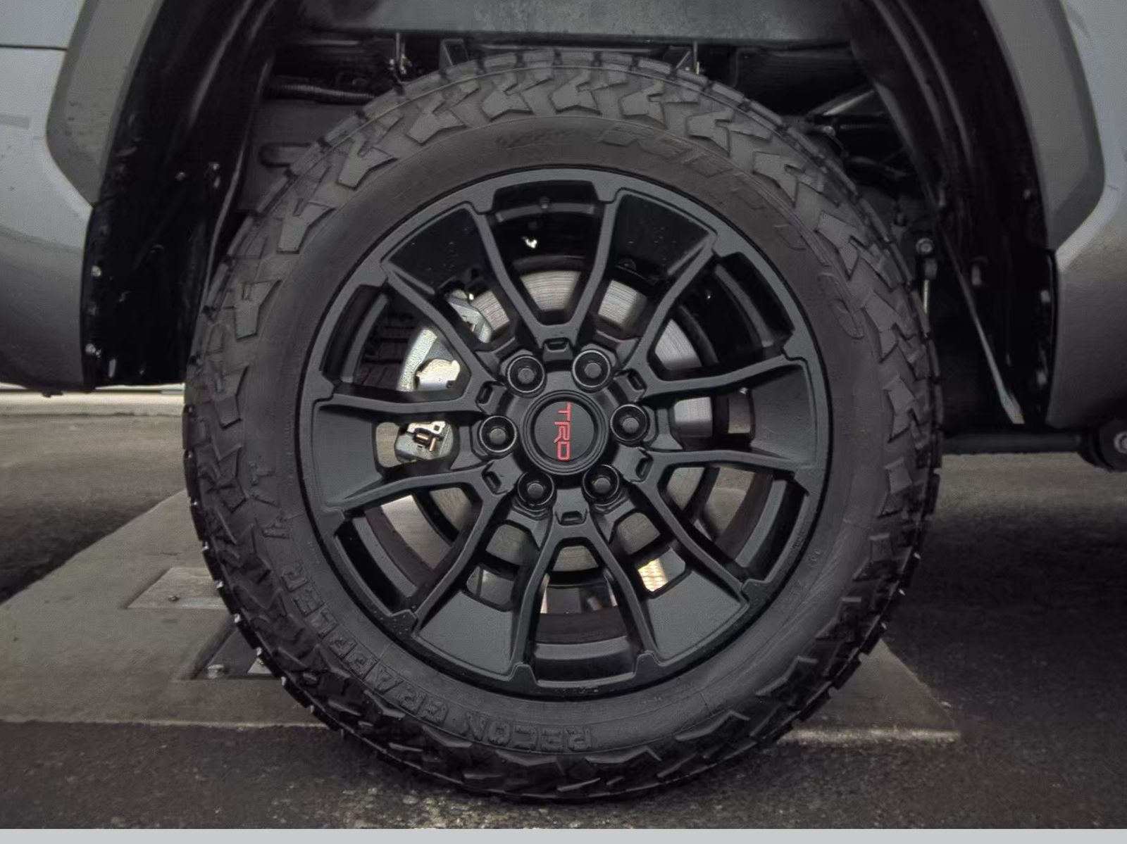 2024 Toyota Tundra SR5 AWD