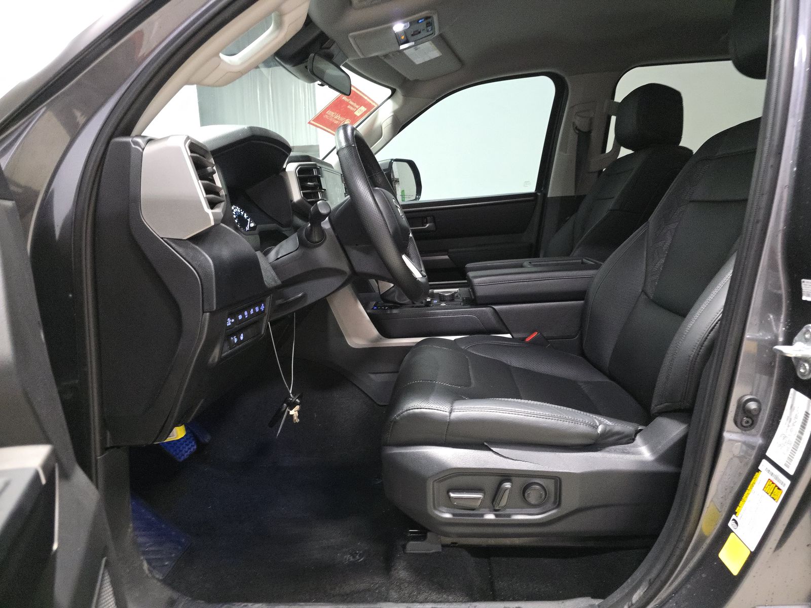 2024 Toyota Tundra SR5 AWD