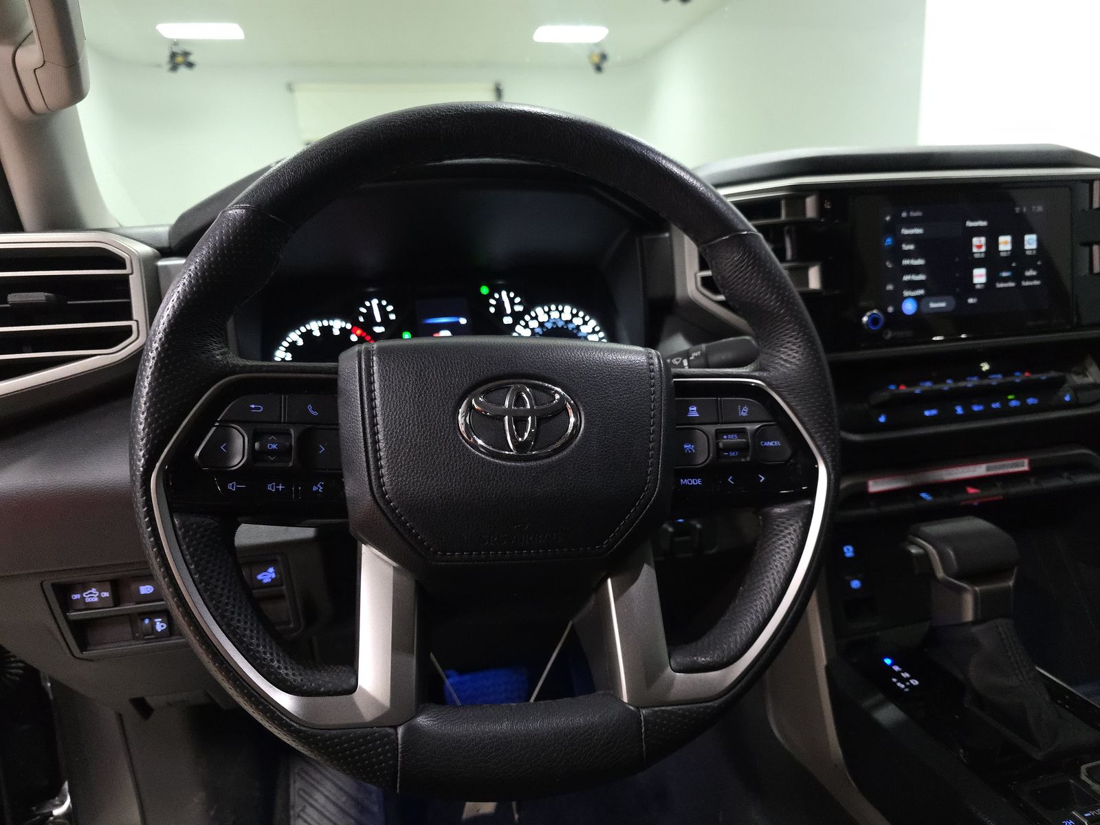 2024 Toyota Tundra SR5 AWD