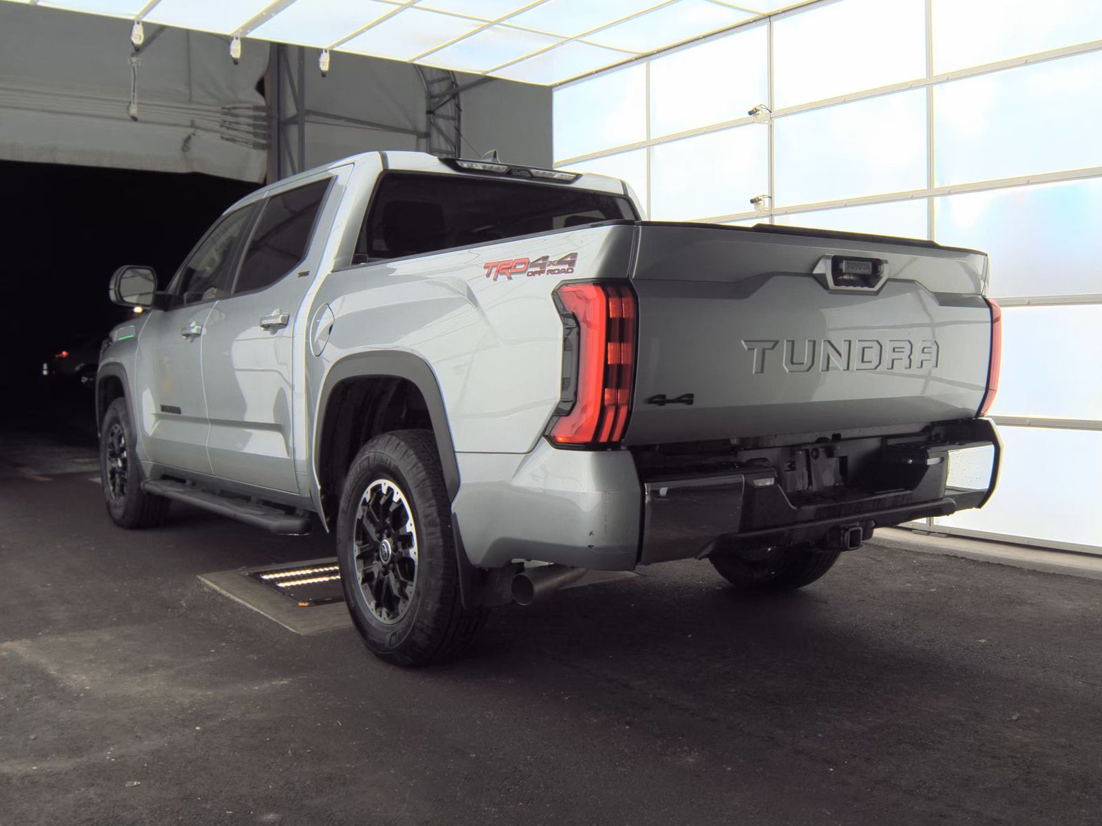 2024 Toyota Tundra SR5 AWD