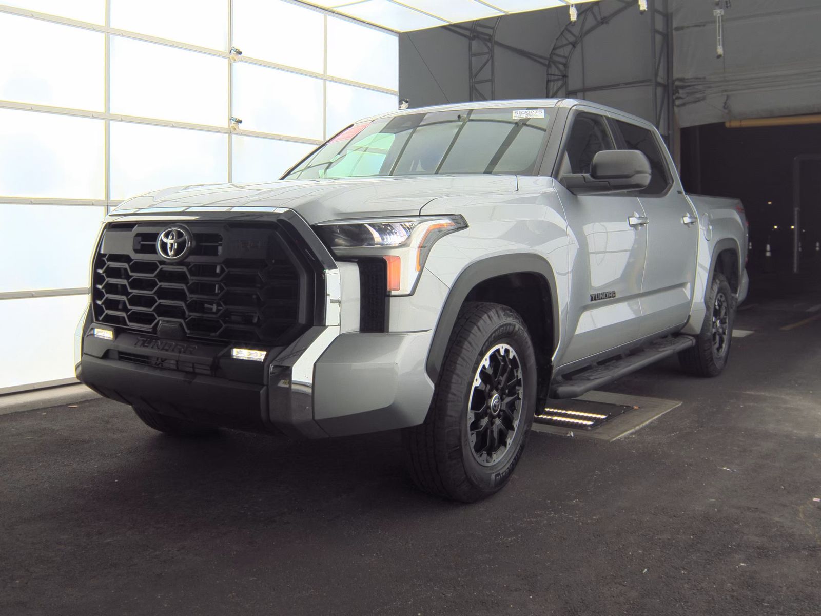 2024 Toyota Tundra SR5 AWD