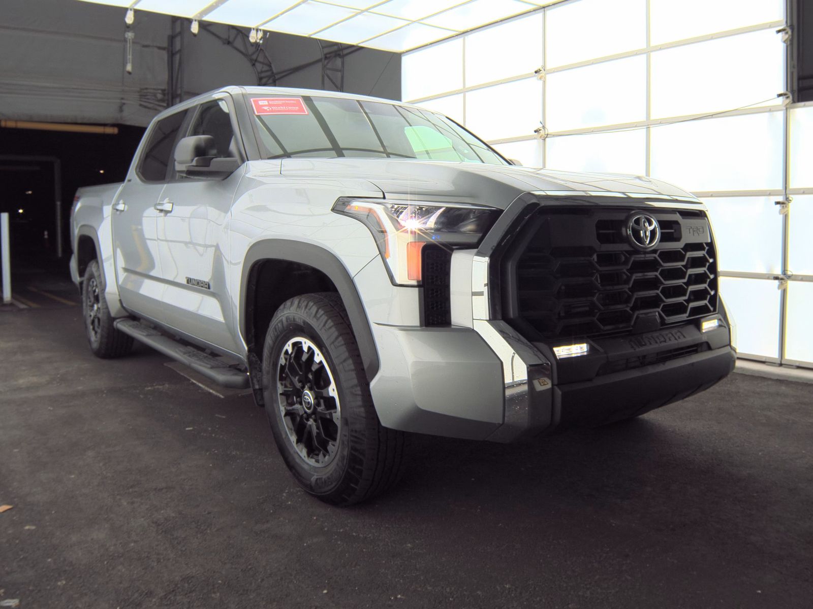 2024 Toyota Tundra SR5 AWD