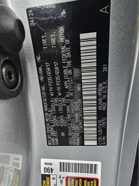 2024 Toyota Sienna LE FWD