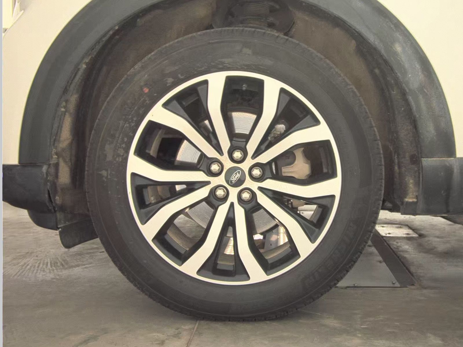 2025 Ford Explorer ST-Line AWD