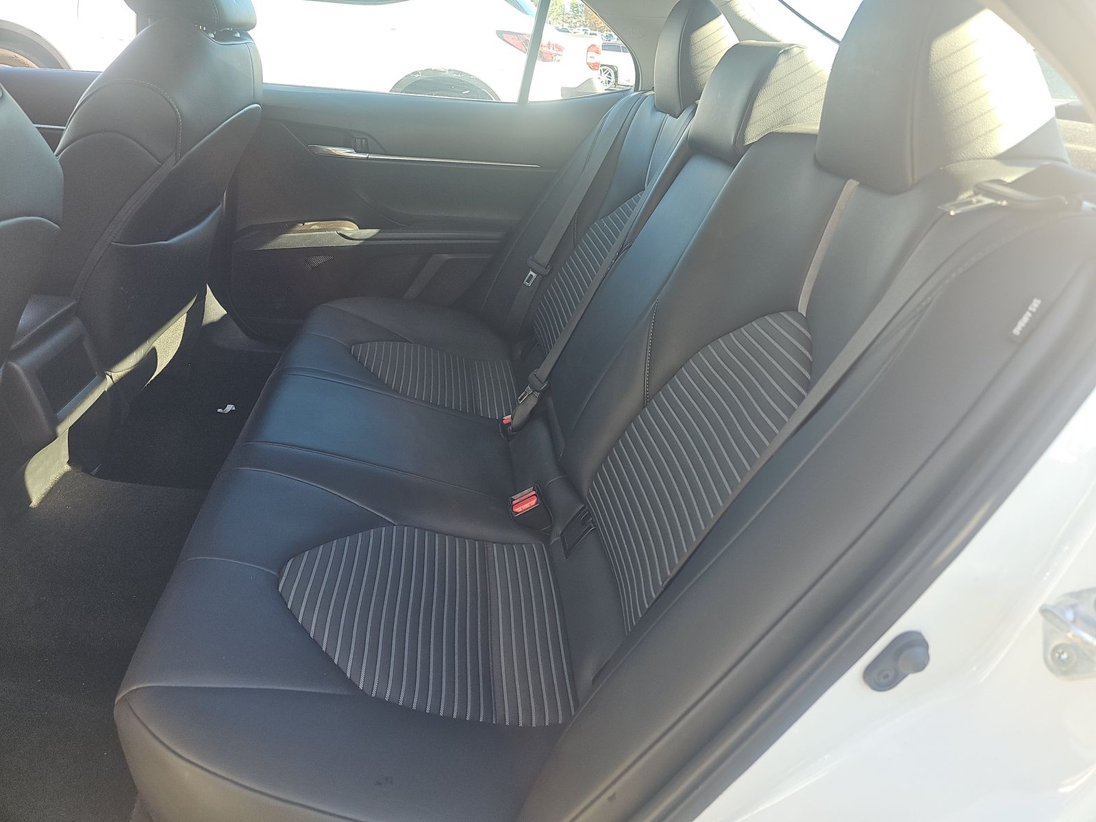 2024 Toyota Camry SE FWD