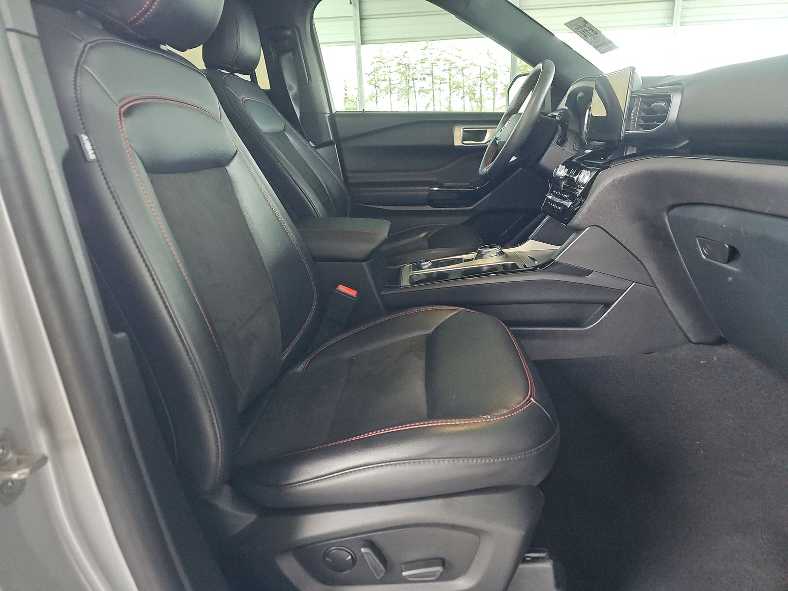 2023 Ford Explorer ST-Line AWD