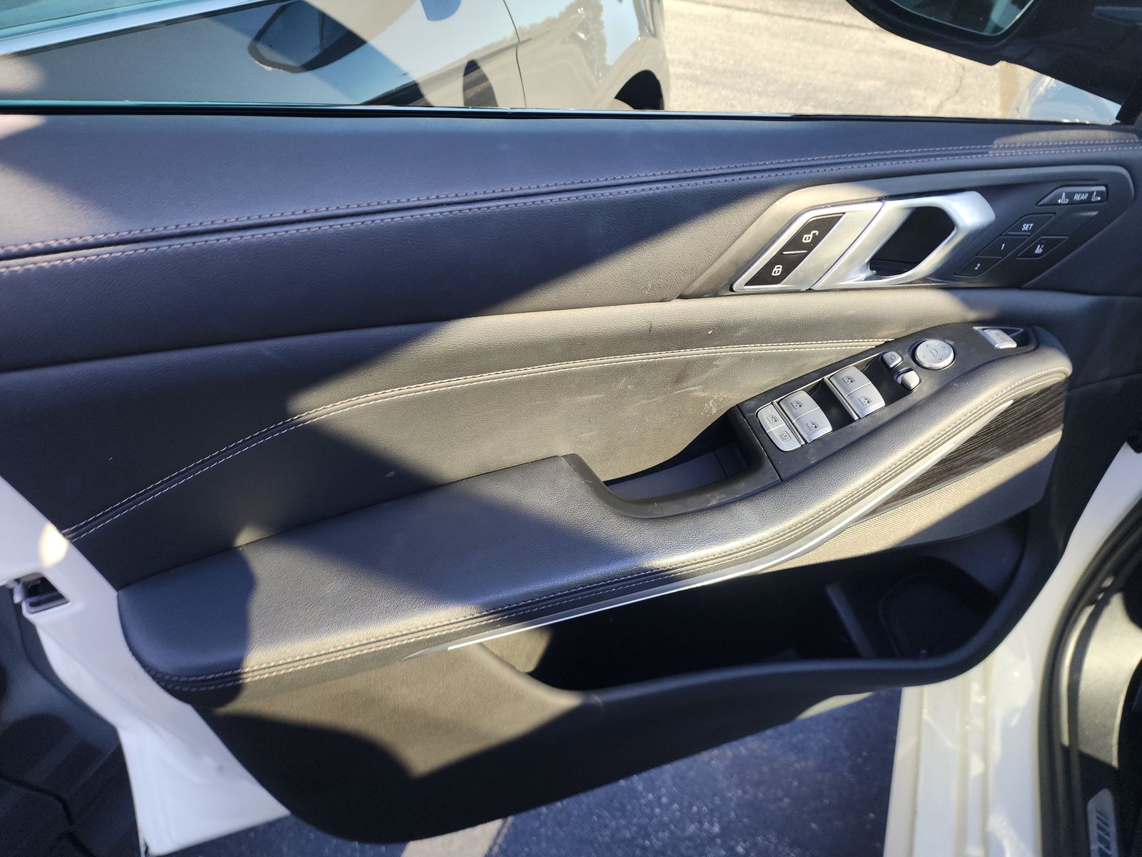 2023 BMW X7 xDrive40i AWD