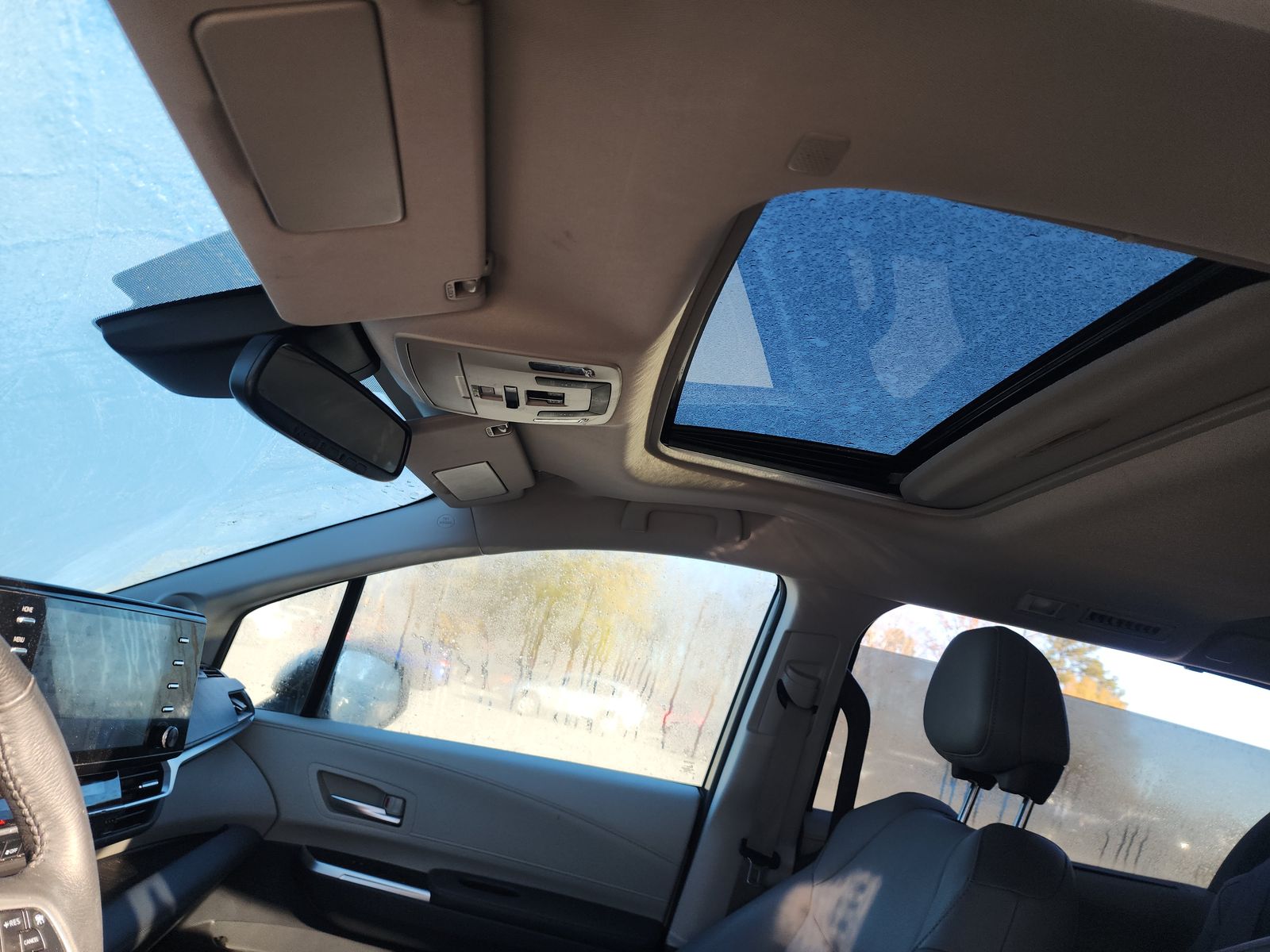 2024 Toyota Sienna XLE AWD