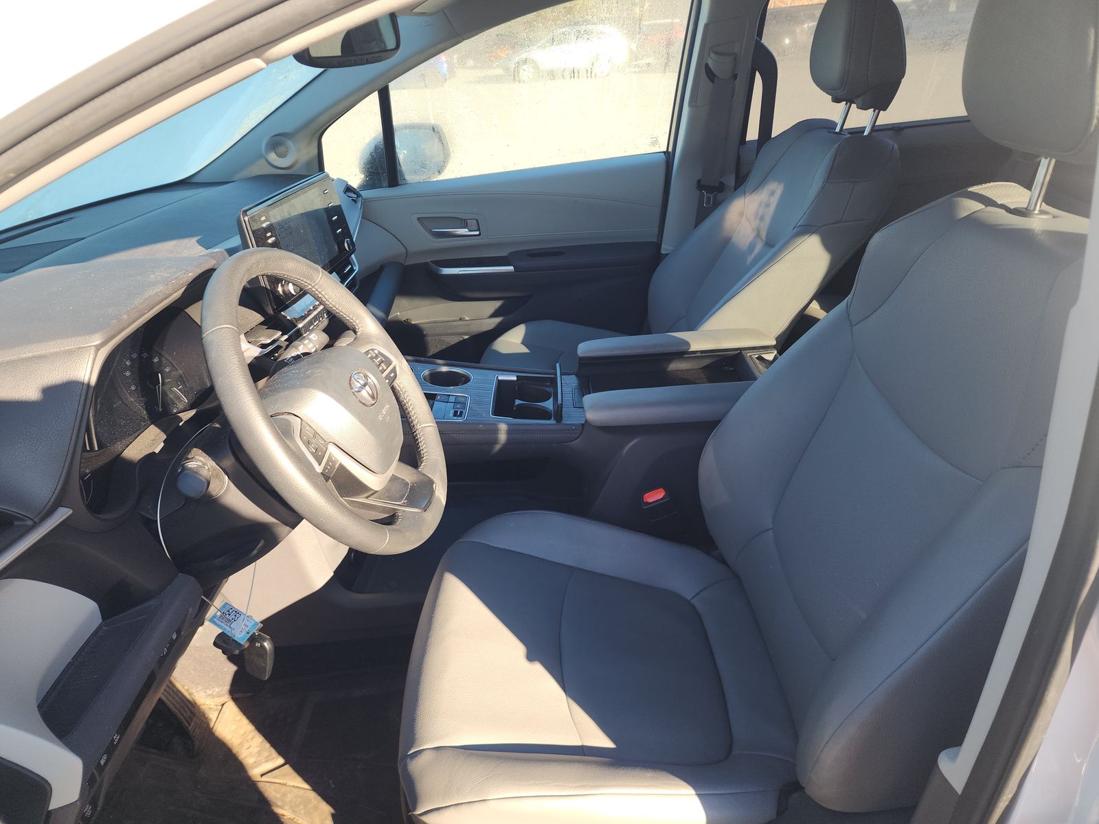 2024 Toyota Sienna XLE AWD